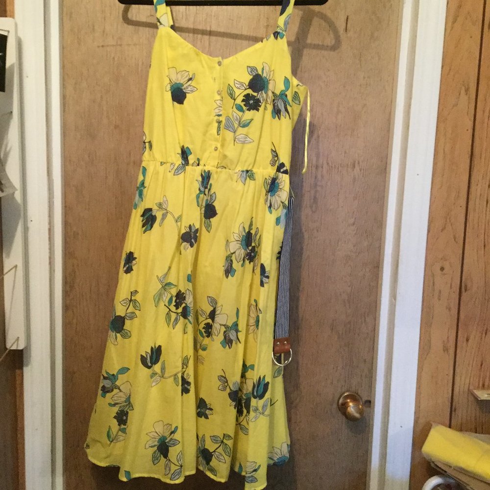 NWT EDC yellow and blue floral Dress with belt size 38 below the knee 17.5 p2p